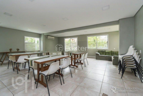 Image 11 - 338740