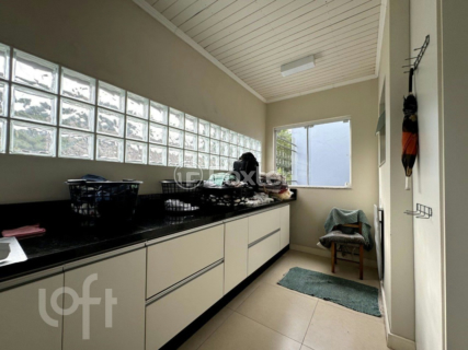 Image 32 - 369180