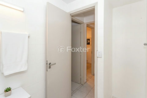 Image 17 - 369442