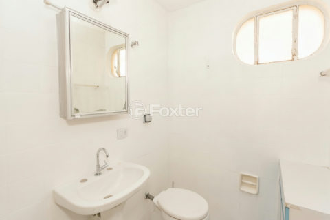 Image 19 - 369442