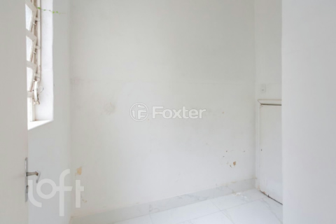 Image 20 - 370847