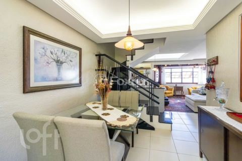 Image 32 - 372583