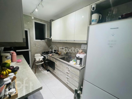 Image 32 - 372707