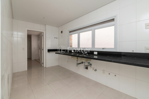 Image 39 - 376487