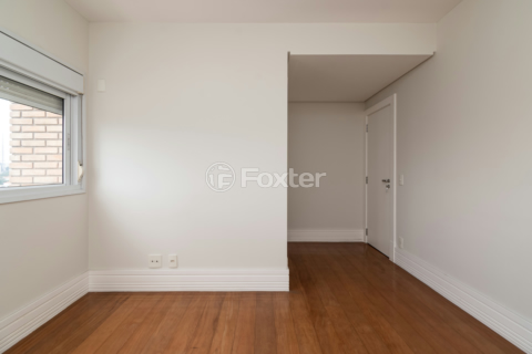 Image 26 - 376487