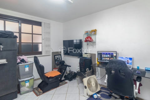 Image 38 - 378487