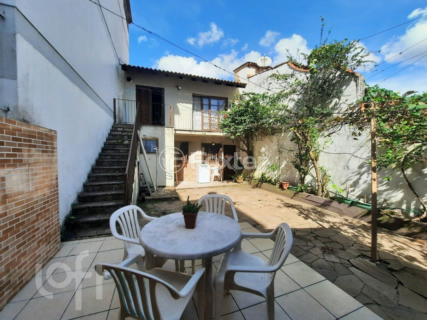 Image 33 - 381722