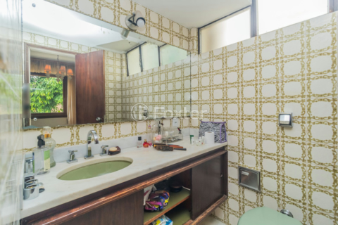 Image 30 - 385911