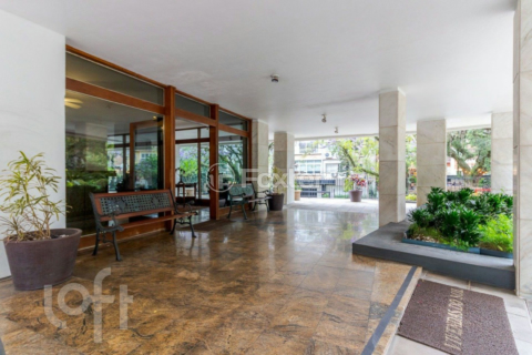 Image 44 - 396350