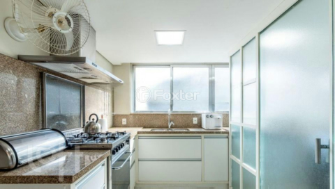 Image 32 - 396350