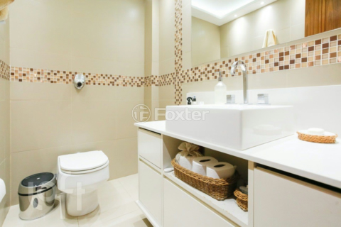 Image 32 - 405042