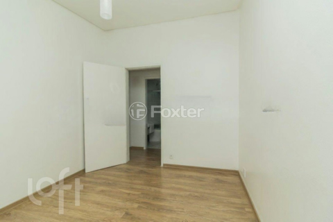 Image 20 - 405374