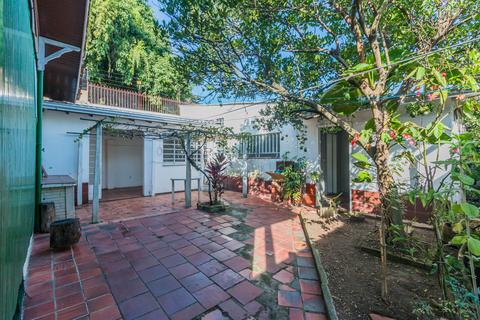 Image 38 - 408953