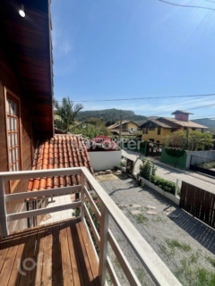 Image 21 - 424432