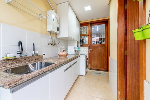 Image 28 - 441440