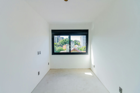 Image 44 - 444572
