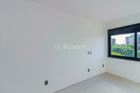 Image 42 - 444582