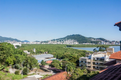 Image 38 - 445705