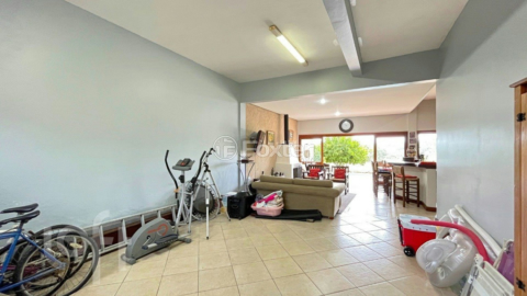 Image 21 - 446034
