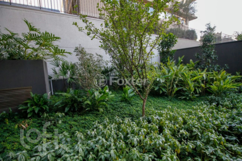 Image 23 - 468429