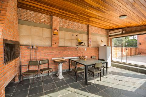 Image 51 - 5244