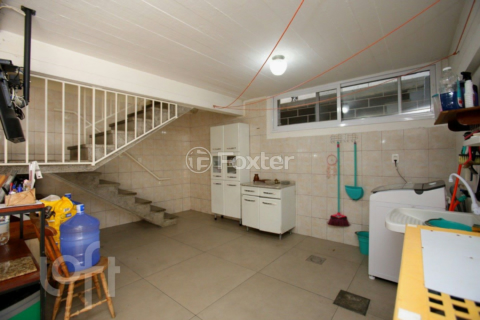 Image 42 - 525372