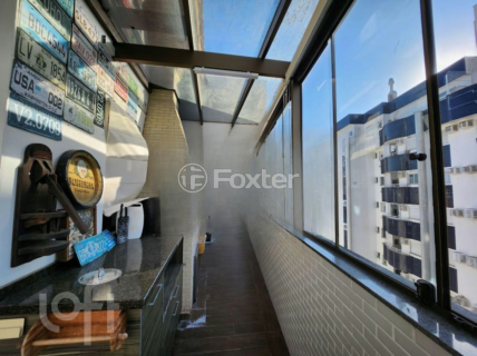 Image 10 - 529883