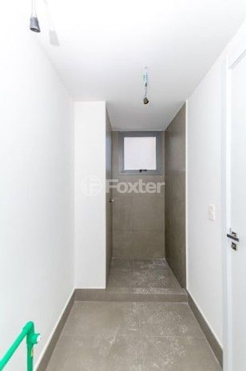 Image 37 - 543682