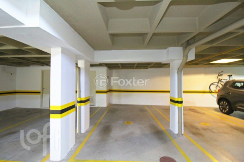 Image 37 - 549358