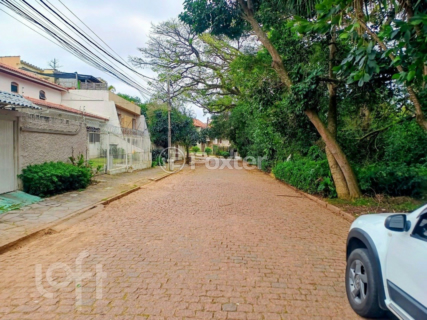 Image 36 - 555337