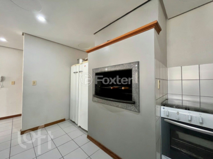Image 48 - 555810