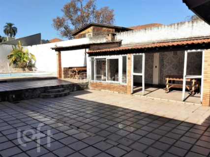 Image 32 - 556002