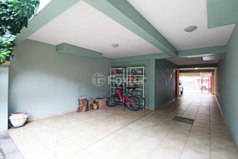 Image 33 - 560669