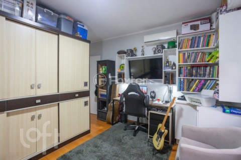 Image 22 - 562572