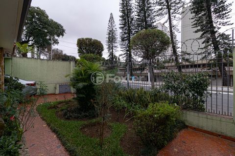 Image 33 - 563715