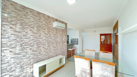 Image 11 - 586713