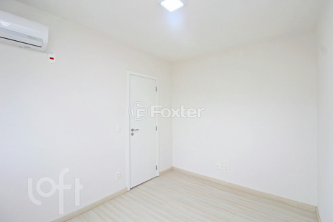 Image 21 - 586713