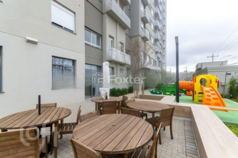 Image 42 - 587403