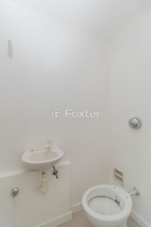 Image 22 - 587879