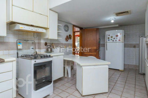 Image 33 - 591882