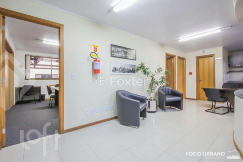Image 32 - 592025