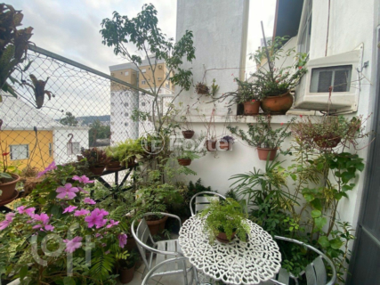 Image 37 - 595680