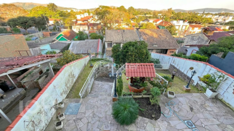 Image 31 - 596261