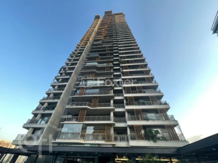 Image 30 - 605630