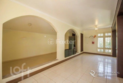 Image 32 - 606984