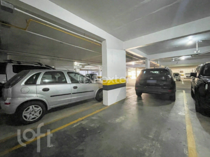 Image 35 - 615049