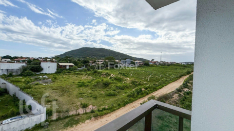 Image 12 - 618745