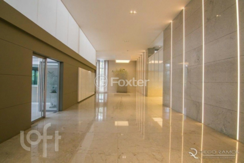 Image 42 - 642898