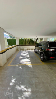 Image 21 - 643174