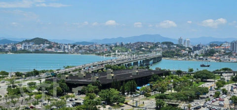 Image 8 - 647116